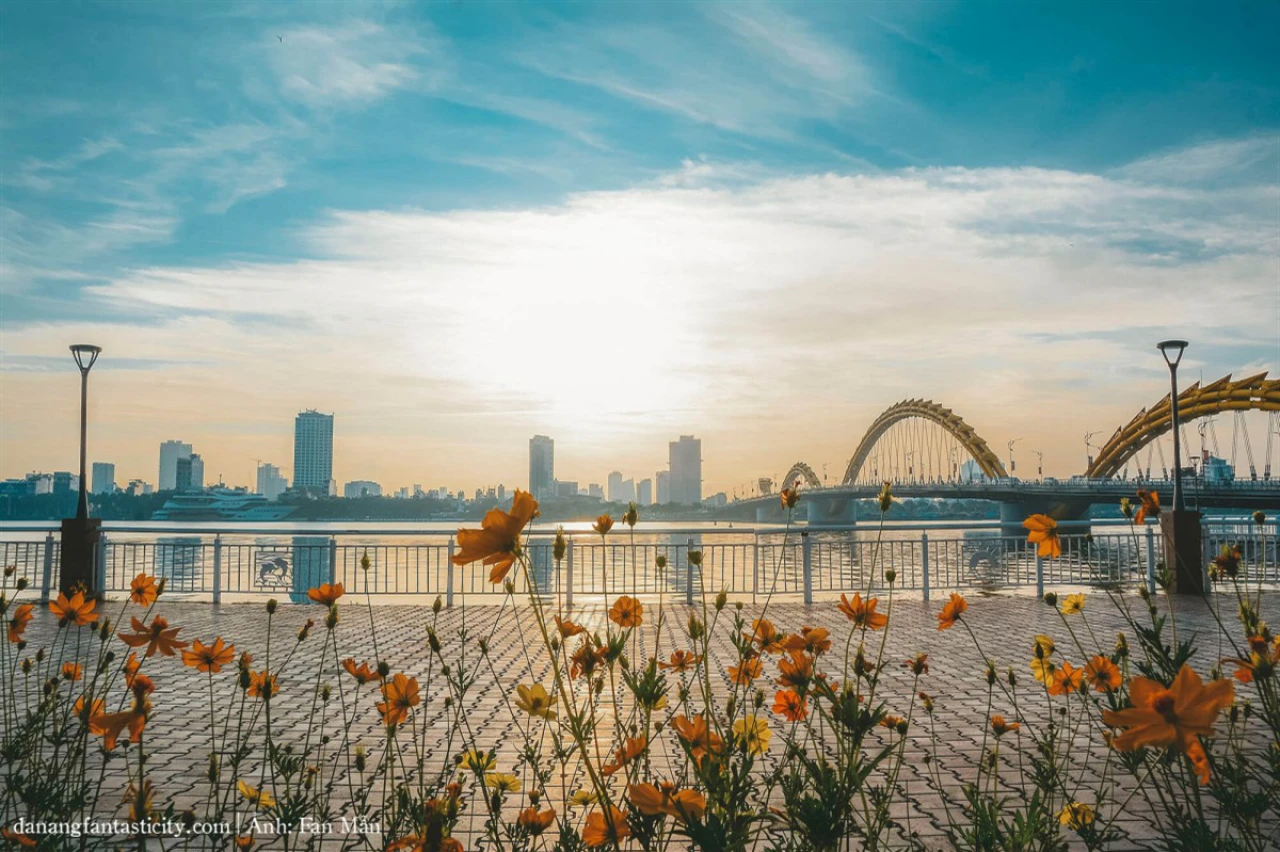 Hanoi – Halong Bay - Danang - Bana Hill - Cham Island