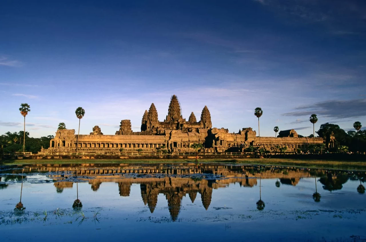13 Days Tour Package - Cambodia Siem Reap - Angkor Wat - Kampong - Banteay Srei - Battambang - Koh Rong - Phnom Penh