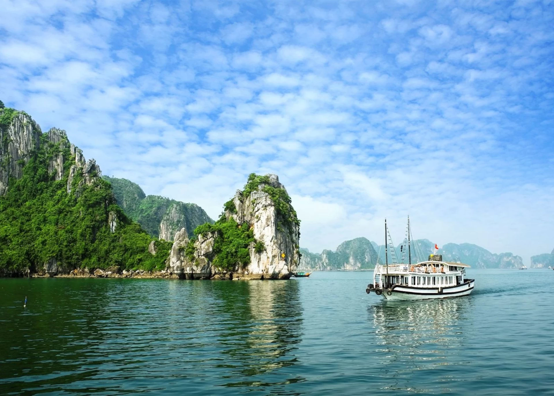 8 Days Tour Package - Vietnam HANOI - HALONG BAY - HUE - DANANG - HOI AN