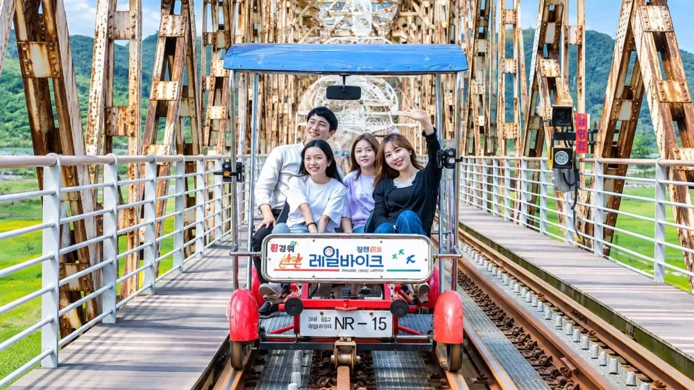 Rail bike on the Nakdong River