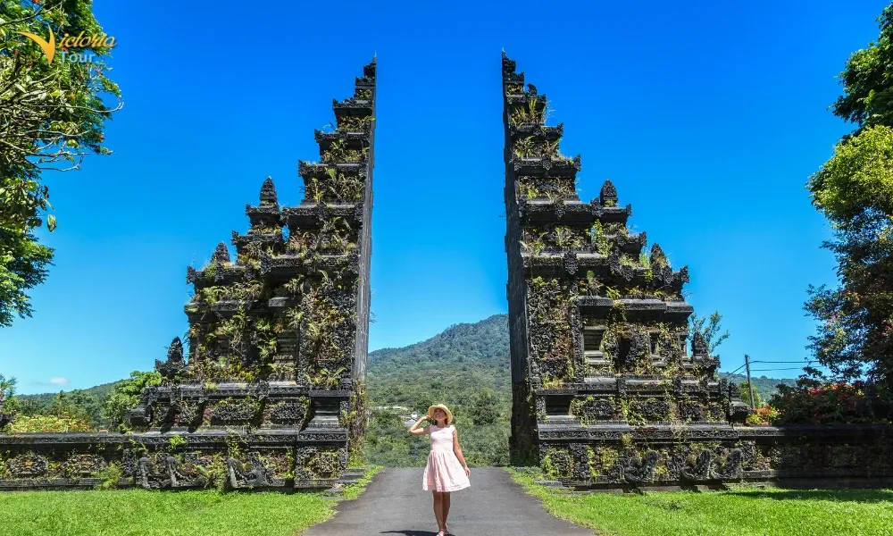 Handara Gate