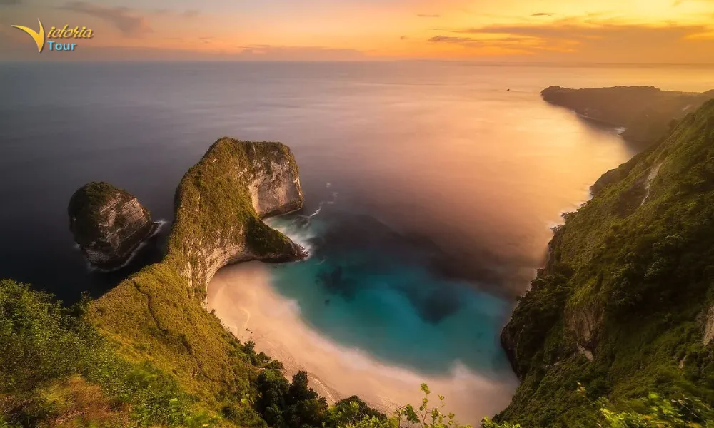 Kelingking Beach