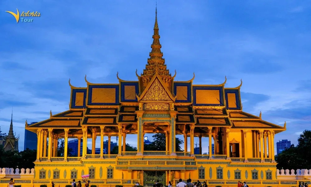 Cambodia 6-Day Tour: Phnom Penh - Kampot - Koh Rong