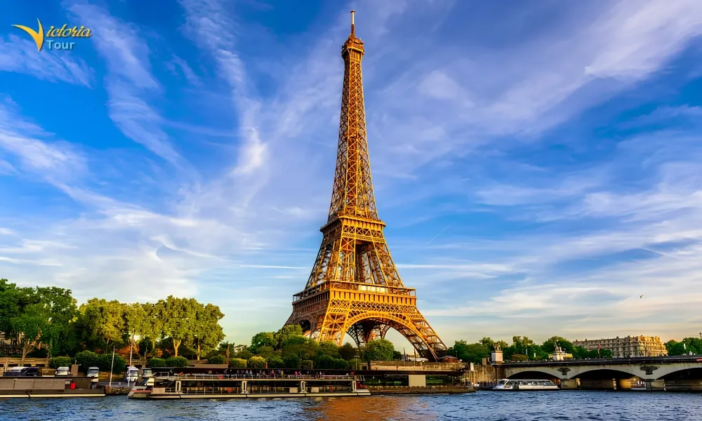 Tháp Eiffel