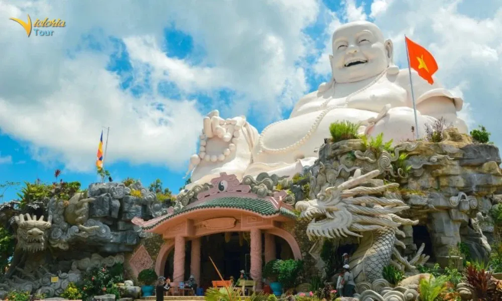 Vietnam 5-Day Tour: Ho Chi Minh City - Mekong Delta - Can Tho - Chau Doc