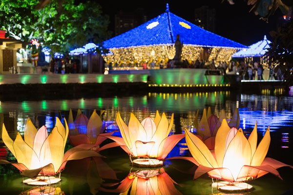 Colourful Vesak Lanterns In The Shape Of Lotus Floating On Lake Water Signifying The Delight Of The Vesak Festival In Sri Lanka (2)